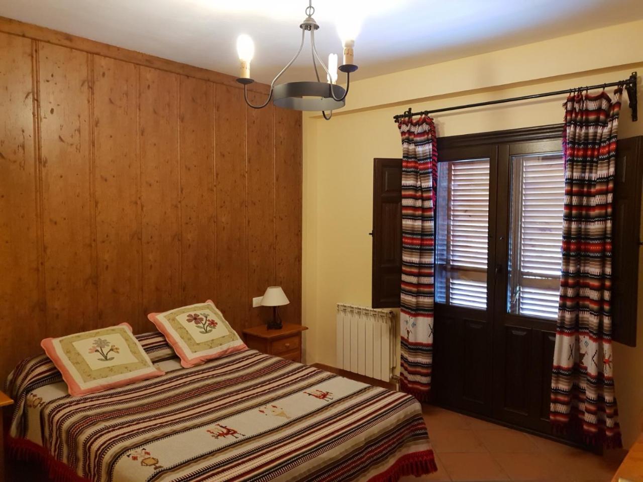 Hostal Пампанейра Экстерьер фото